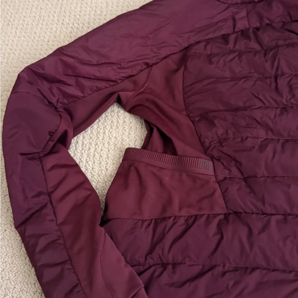 Women's Burgundy puffer jacket - hooded - Picture 7 of 8